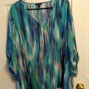 Lightweight 3/4 sleeve blouse size 3X